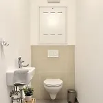 Modernes Beim Domplatz Wiener Neustadt