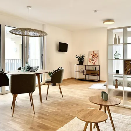 Modernes Apartment Beim Domplatz ווינר נוישטאדט