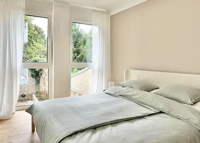 Modernes Beim Domplatz Wiener Neustadt