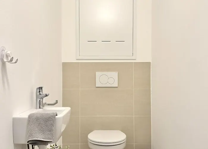 Modernes Beim Domplatz Wiener Neustadt